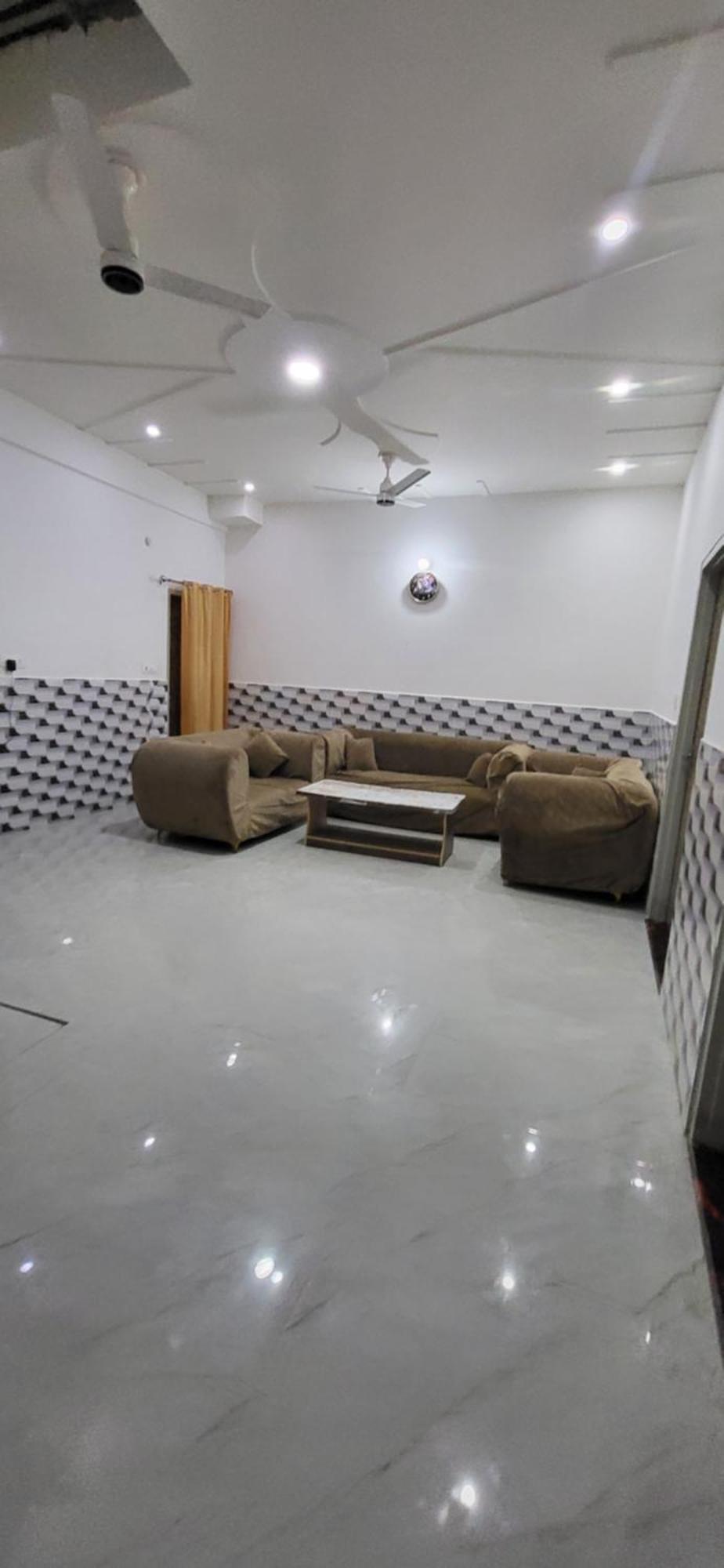 מלון Vrindāvan House Of Krishna מראה חיצוני תמונה