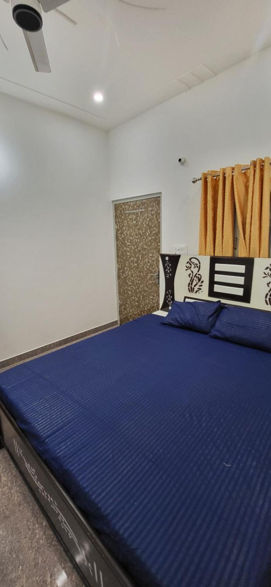 מלון Vrindāvan House Of Krishna מראה חיצוני תמונה