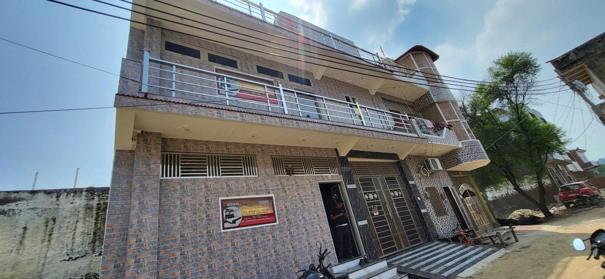 מלון Vrindāvan House Of Krishna מראה חיצוני תמונה